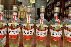 湖南昔日“酒王”：曾三勝茅臺成醬酒之首，現在卻淪為酒界配角