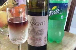 喝紅酒可以兌什么飲料