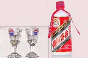 為何茅臺酒會自帶兩個酒杯？