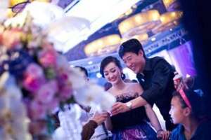 詳細告訴你現在結婚喝什么酒以及結婚敬酒都有什么樣的講究