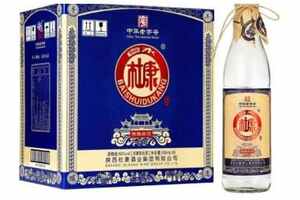 泡楊梅酒用什么白酒好（泡楊梅酒用什么白酒好喝）