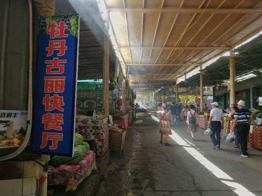 八路新疆行的豆腐帳（打卡火焰山坎兒井葡萄溝）