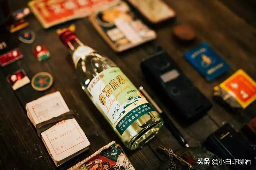 明明是光瓶酒，單瓶定價卻超過飛天茅臺，酒友：還是喝牛欄山吧