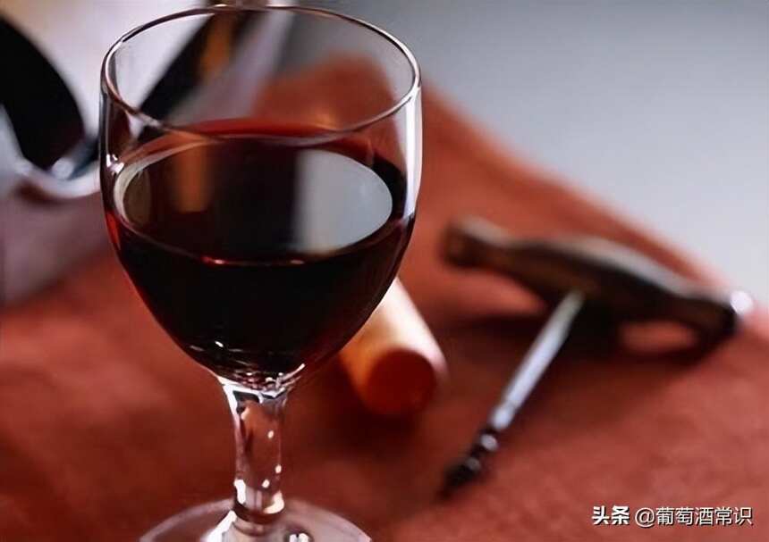 法國波爾多著名的波亞克(PAUILLAC)產區的葡萄酒簡介