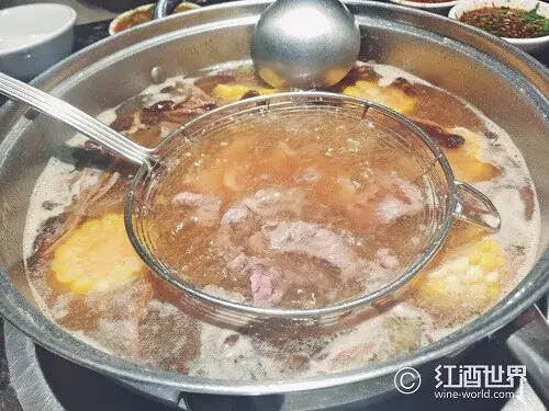 葡萄酒與經典火鍋搭配指南