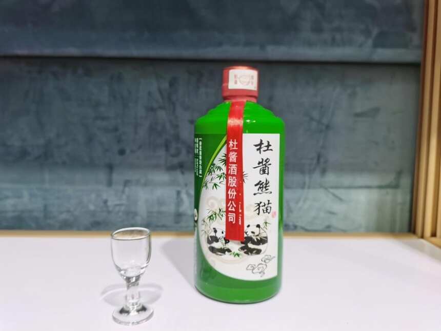 國內最“憋屈”的白酒出爐，因提成低導購不推薦，卻是真正糧食酒