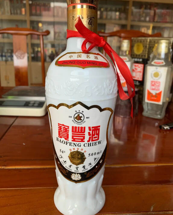 國內幾款“厚道酒”，擺超市貨架無人理睬，店家：不識貨