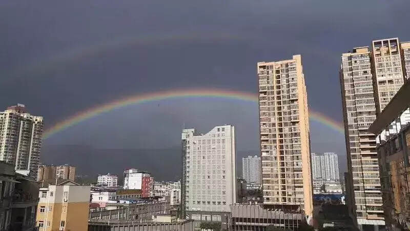 有一種天空藍叫仁懷，有一種彩虹在酒都