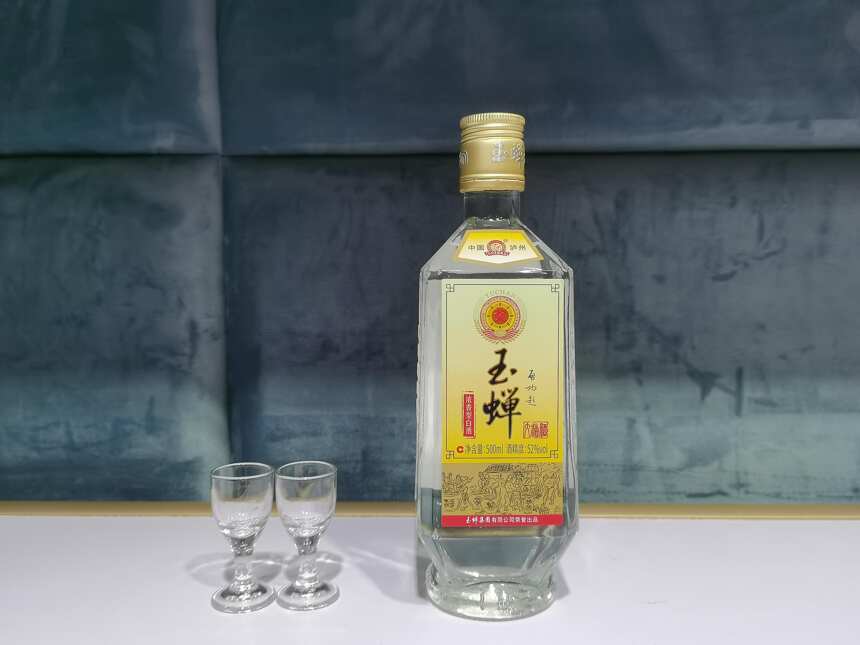 這2款白酒雖“不起眼”，但酒鬼們卻悄悄買，地道的糧食釀造白酒