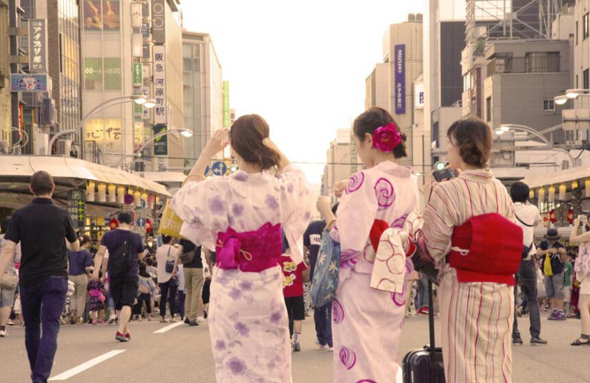 中國人瘋狂搶購日本清酒，日本網友：中國喝清酒，我們喝啤酒