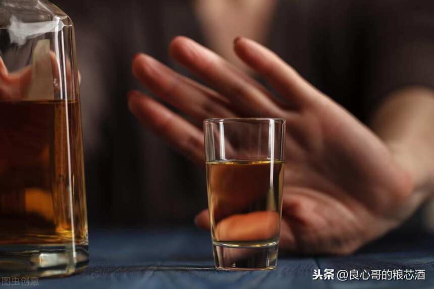 白酒是一級致癌物？是謠言么？白酒還能喝嗎？