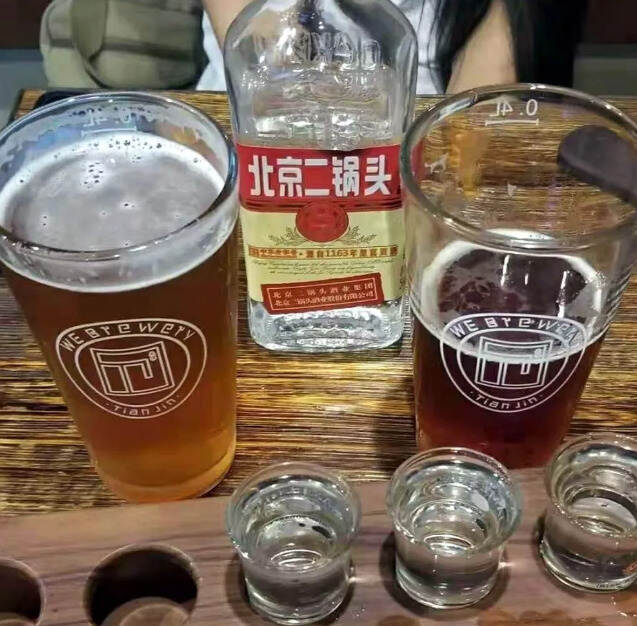 紐約“白酒專屬酒吧”大火！比威士忌兌冰紅茶更潮，中國人：好嗨