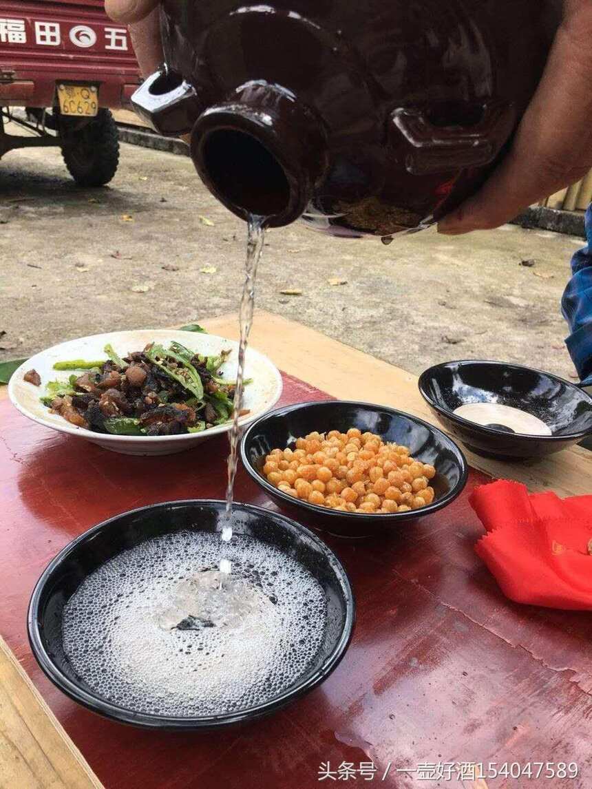 中國白酒千千萬，愛酒的我們怎么才能選擇到一款適合自己喝的酒