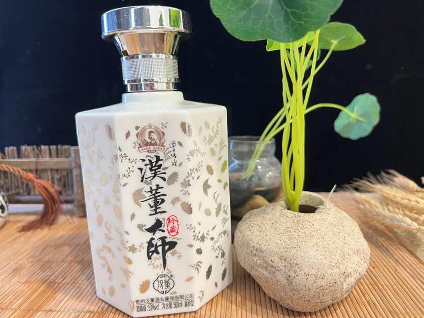 酒廠這3種酒！員工都不喝，都是酒精勾兌酒，你還敢喝嗎？