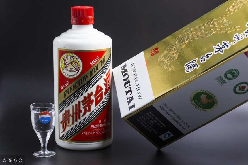 「常識」為什么醬香酒放了一段時間之后就會變黃