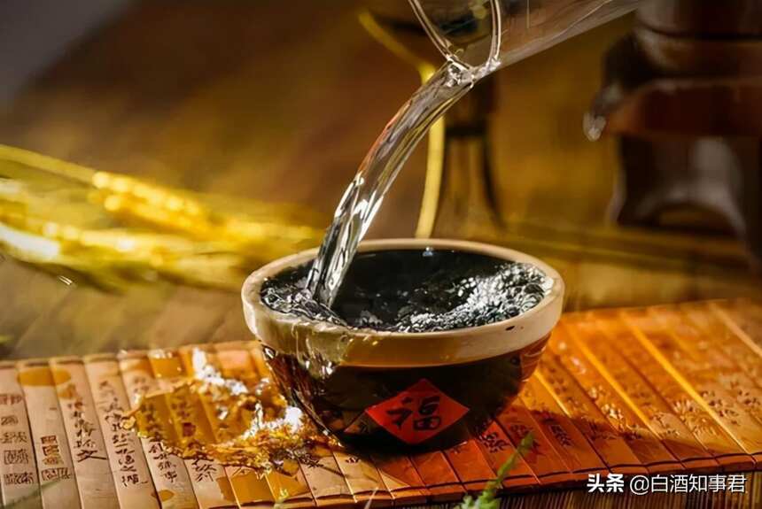 茅臺老酒舍不得喝？試試這樣摻著喝，口感翻倍！可惜知道的人不多