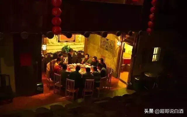 為什么喝完白酒難受，可很多人還是愛喝？