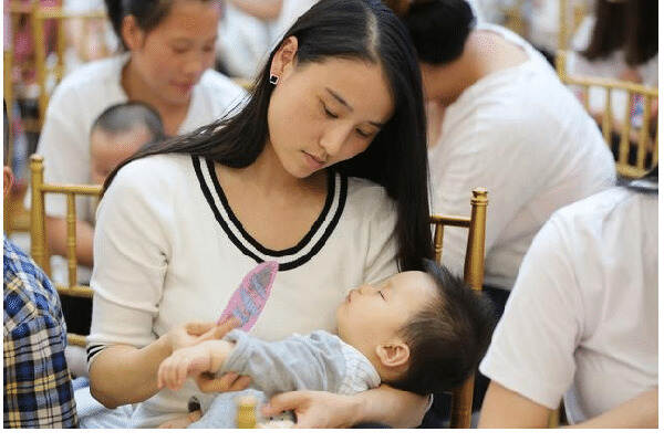 兒子給婆婆養就廢了？養父親還是養孩子，寶媽做出一生艱難抉擇