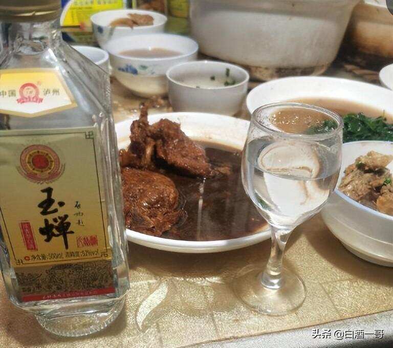 國內3個“失敗酒”，因便宜被當成差酒，卻都是100%糧食酒