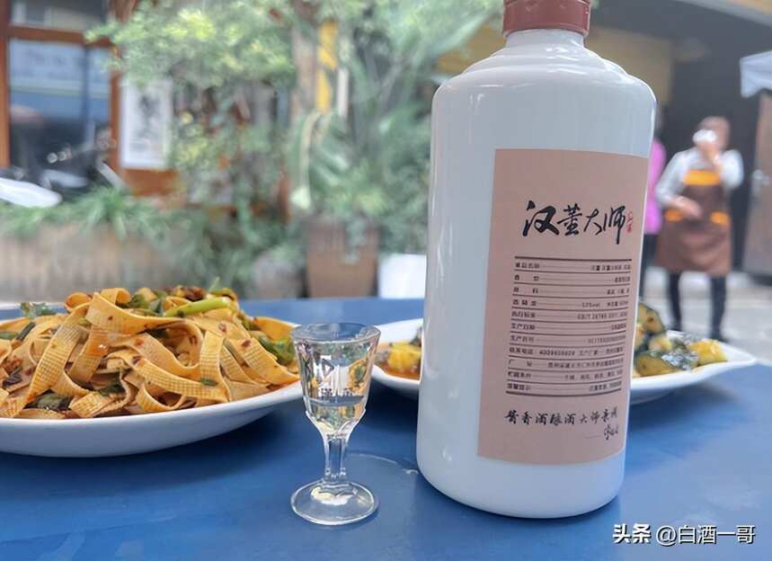 中秋節，四川大潤發“銷量最好”的4款白酒，全喝過的都是行家