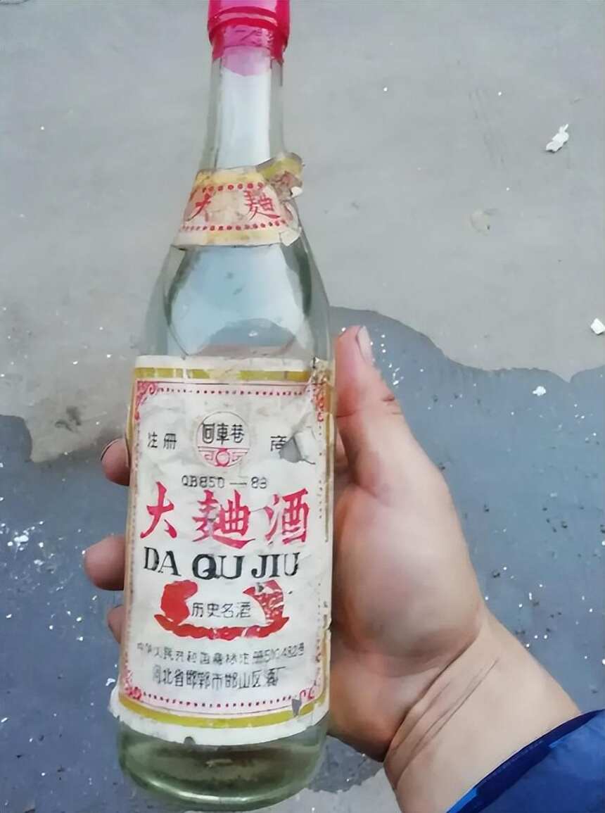 盤一盤80年代的江西老酒，曾靠廣告火遍海內外，如今找不到了