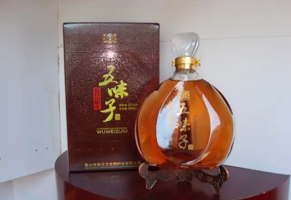 五味子酒的配方及做法保質期一般多久，1年保質期的安神藥酒