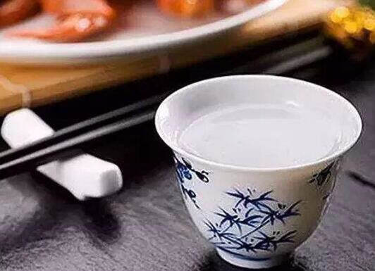 糧食酒和酒精酒的區別是什么？