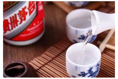 怎樣才算會喝茅臺？5個步驟讓茅臺喝出高級感