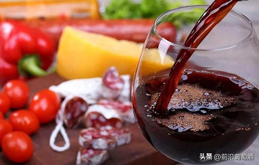 葡萄酒中的“酸味”到底是什么？葡萄酒中的“酸味”不等于酸度