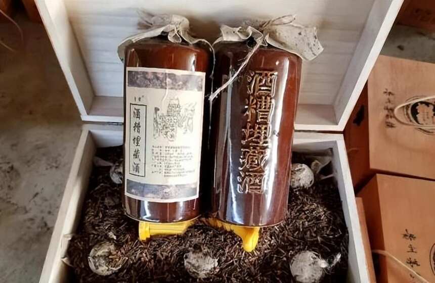 白酒造假接連曝光！如果再看到這2類酒直接繞道走，都是勾兌酒