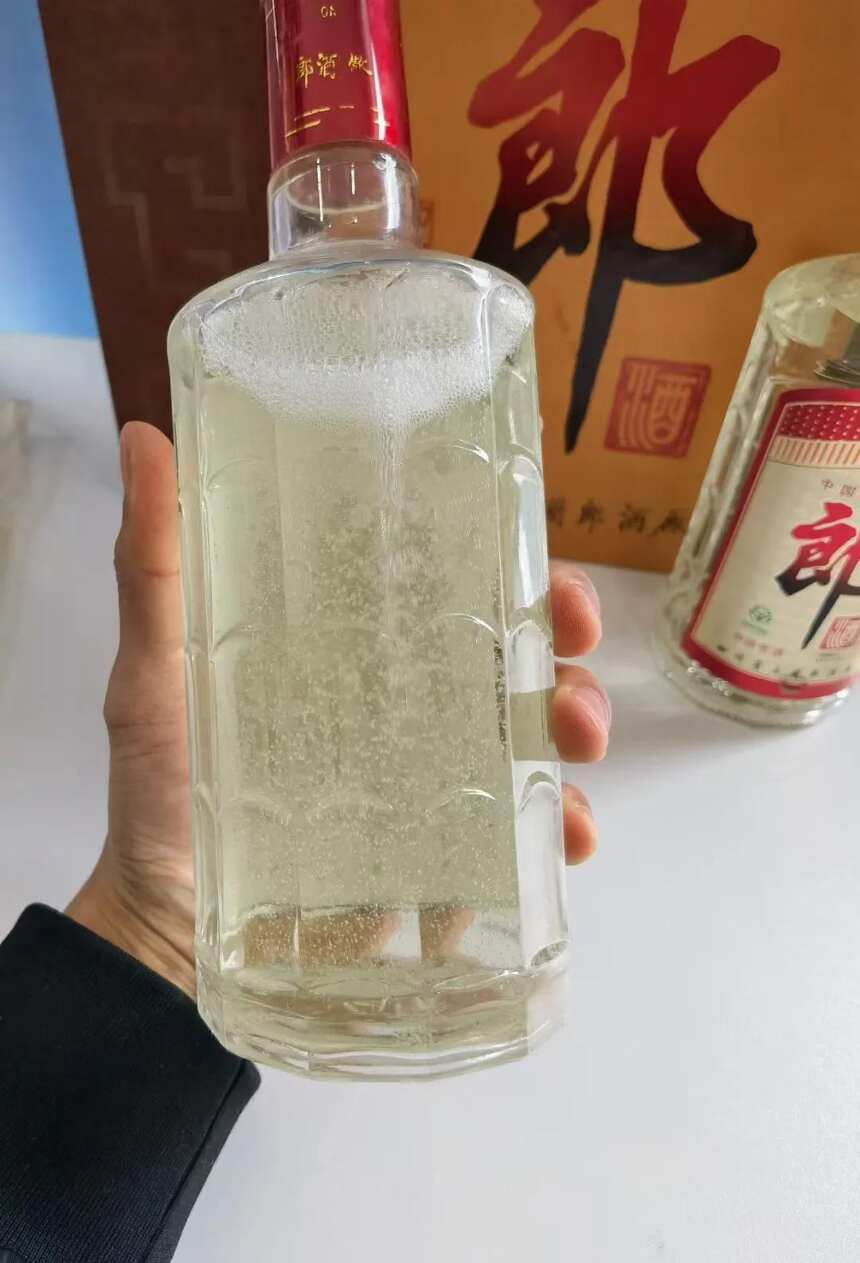 識別醬香美酒。這一條一定造不了假