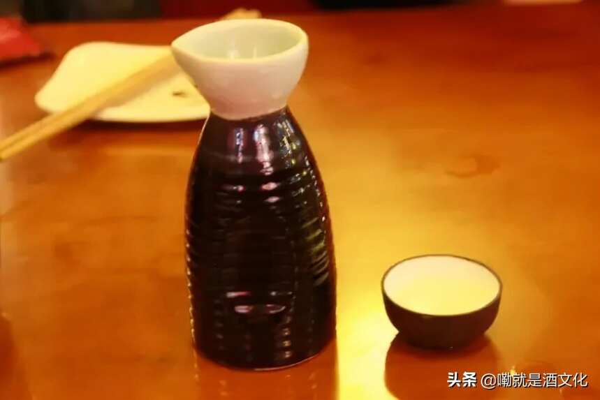 飲酒習俗，到底什么是“推杯換盞”？