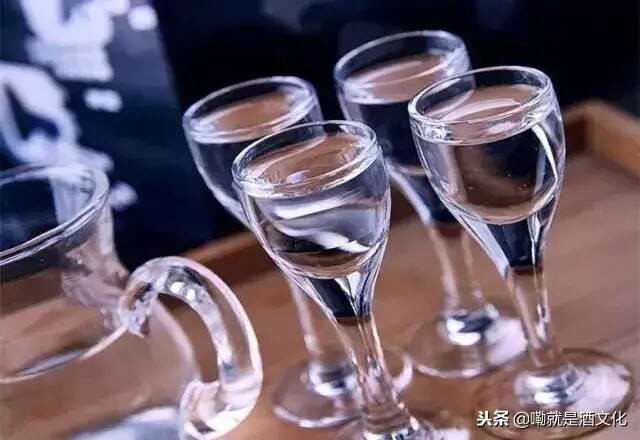 白酒喝完以后口干上頭，可能是這幾種原因！