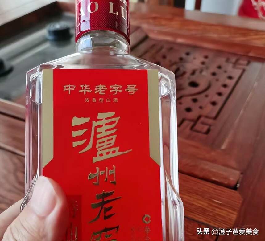 路邊煙酒店能賺錢嗎？一天到晚沒顧客還倒閉不了？老板：暗藏玄機