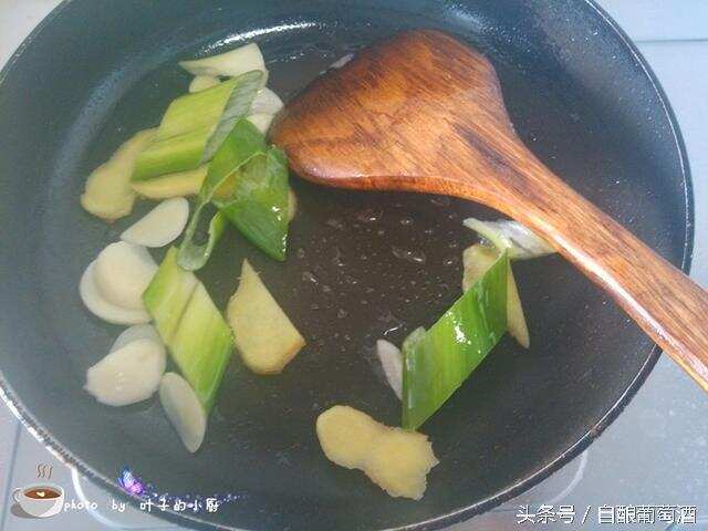 帶魚很貴不能浪費，教你土豆燒帶魚的作法，簡單好吃