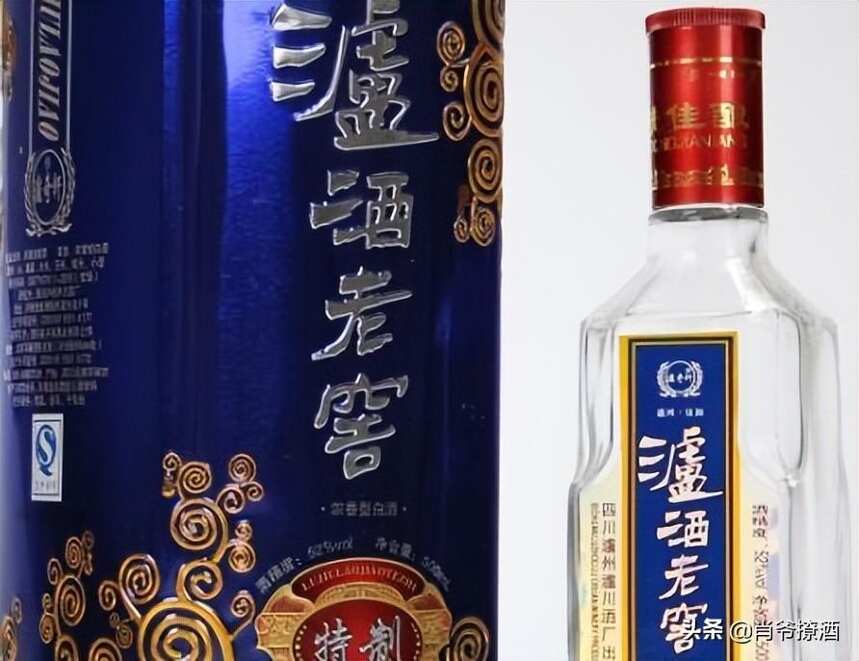 喝到假酒會怎樣？教你幾招辨別真假白酒，別再上當啦