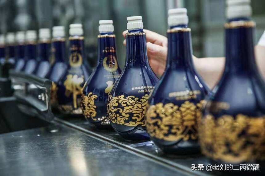 四川名酒“蹭”茅臺熱度，登上白酒第一梯隊？酒友：存貨有問題