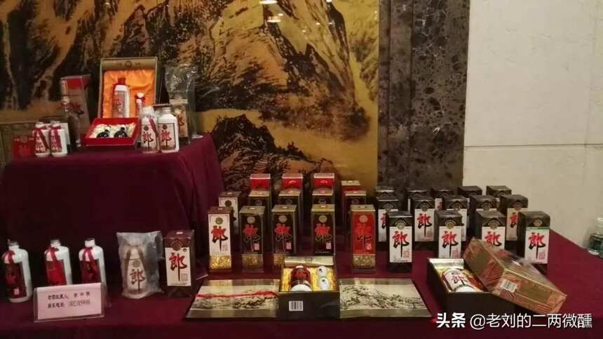 四川名酒“蹭”茅臺熱度，登上白酒第一梯隊？酒友：存貨有問題