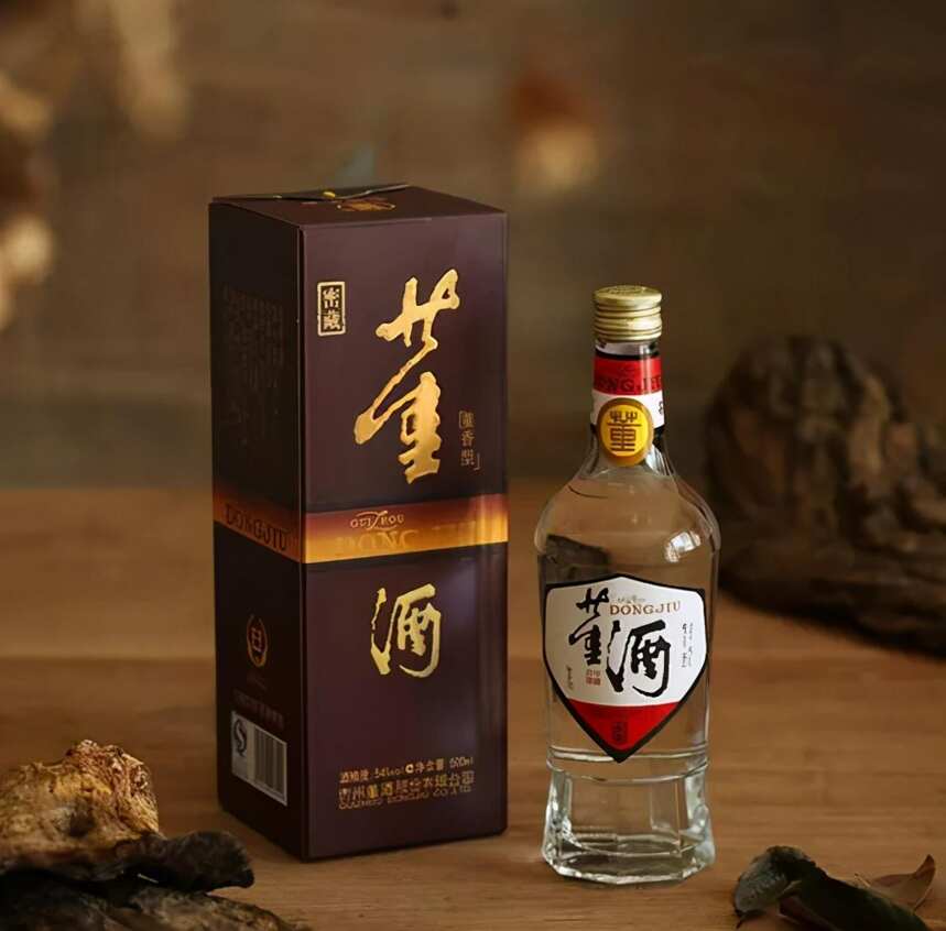 曾與茅臺齊名，如今淪為小眾酒，董酒真“懂酒”？