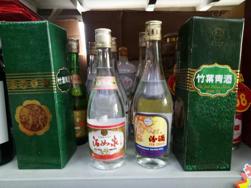 “南樓北汾”！黃鶴樓酒PK出口玻汾，你更看好誰？