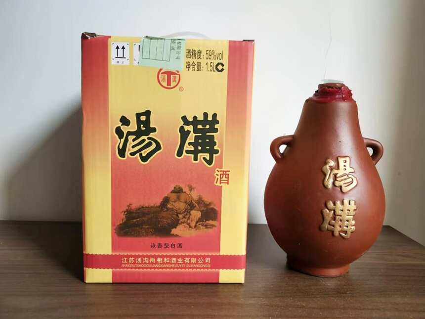 一口好酒，一口綿柔！沒喝過封壇酒，別說你懂好酒