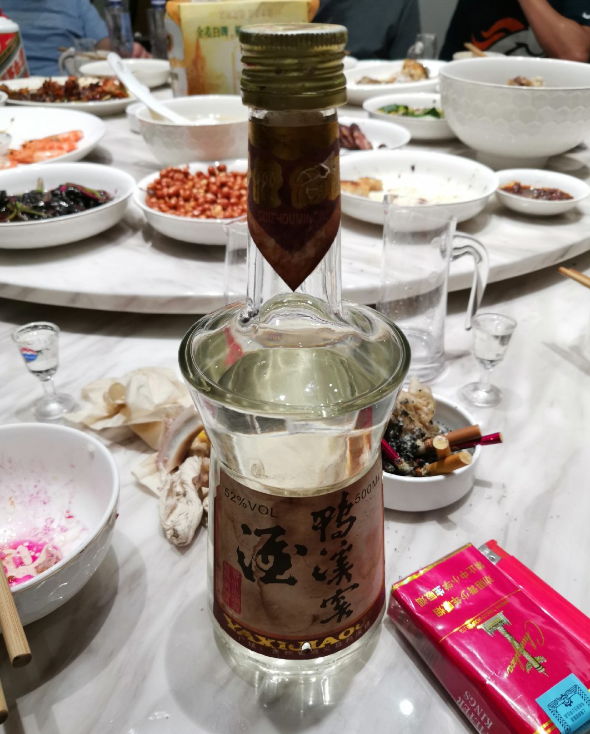 請客應酬選什么酒最合適？看看這4款，喝得好又喝得起