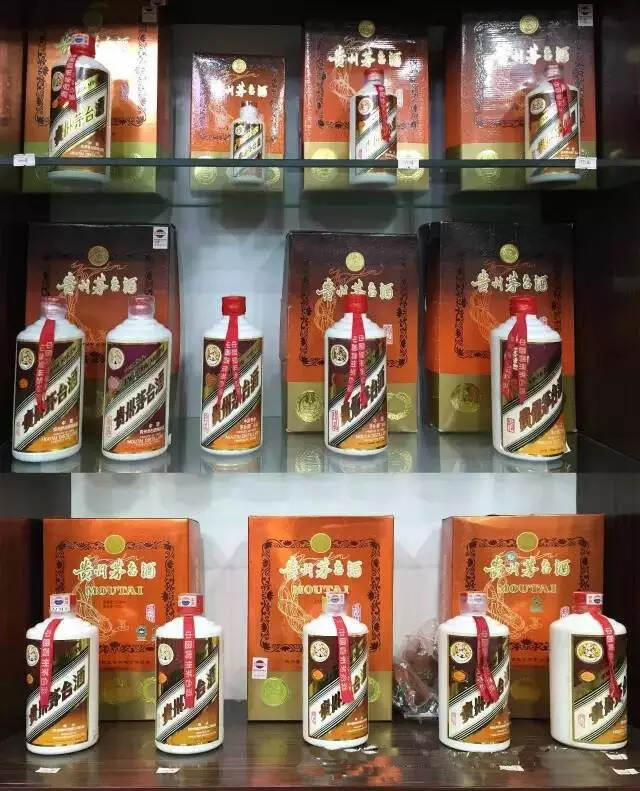 貴州茅臺酒歷年產品大全！你知道全部收藏需要多少錢嗎？