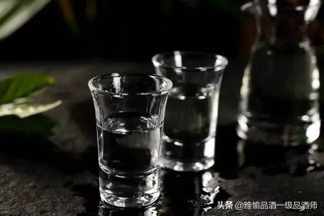 白酒是“小偷”，很多人卻都愛它