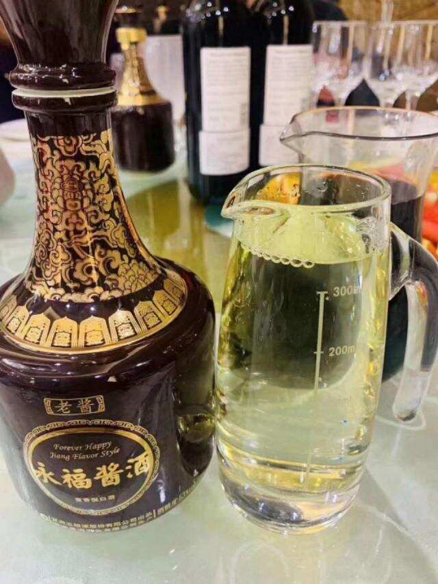 八年存放醬香，暴力黃湯