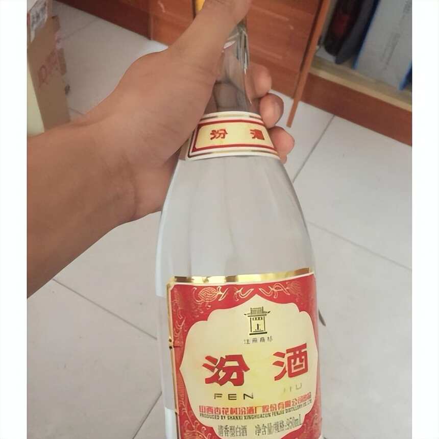 盤點三款老爸私藏的白酒，價格100+和幾十的都有，趕緊馬住