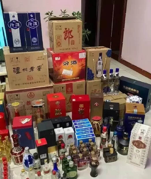 如何加入京東擼酒群？正牌酒水1折起，我屯了6個酒柜！