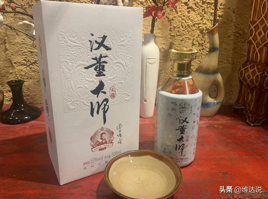 奇怪了！遼寧明明老村長最有名，但酒桌頻繁出現的卻是這3款酒