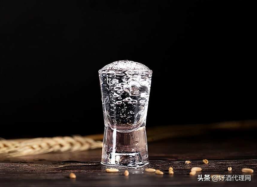 出廠價“破千”的白酒，你喝過嗎？