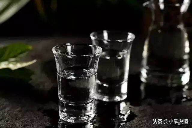 冬天喝酒有什么好處？天氣冷了，適合喝哪些酒？